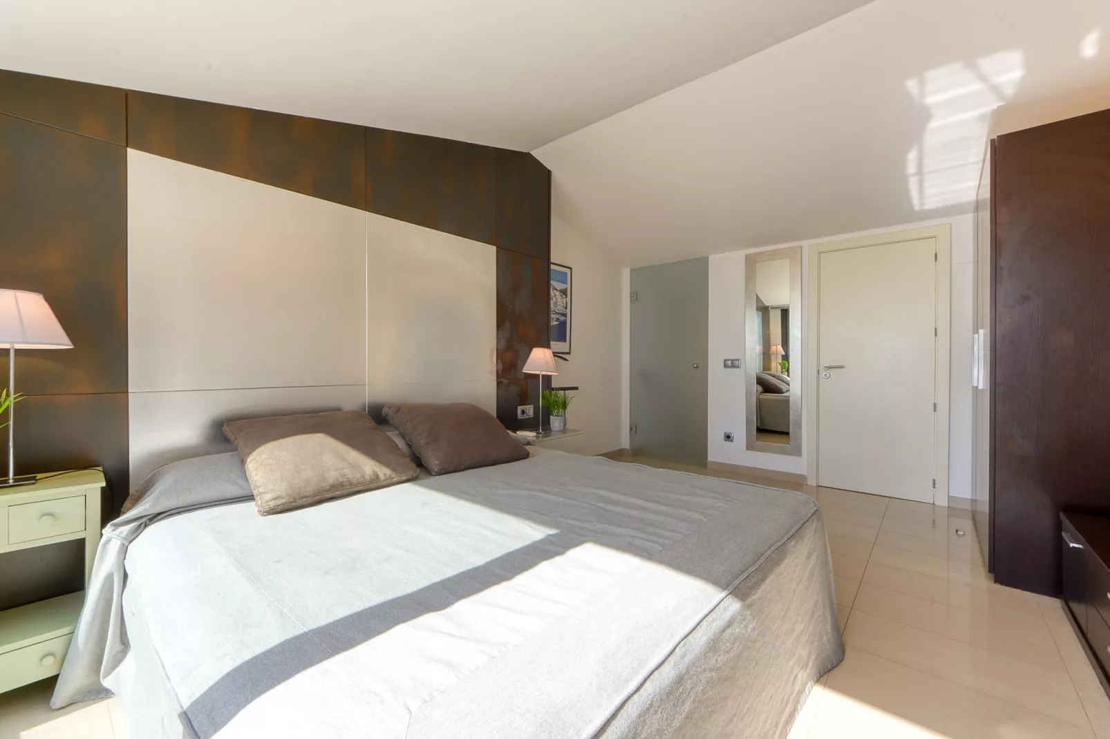 MILENI 1 1 4 3 Roses-Schlafzimmer