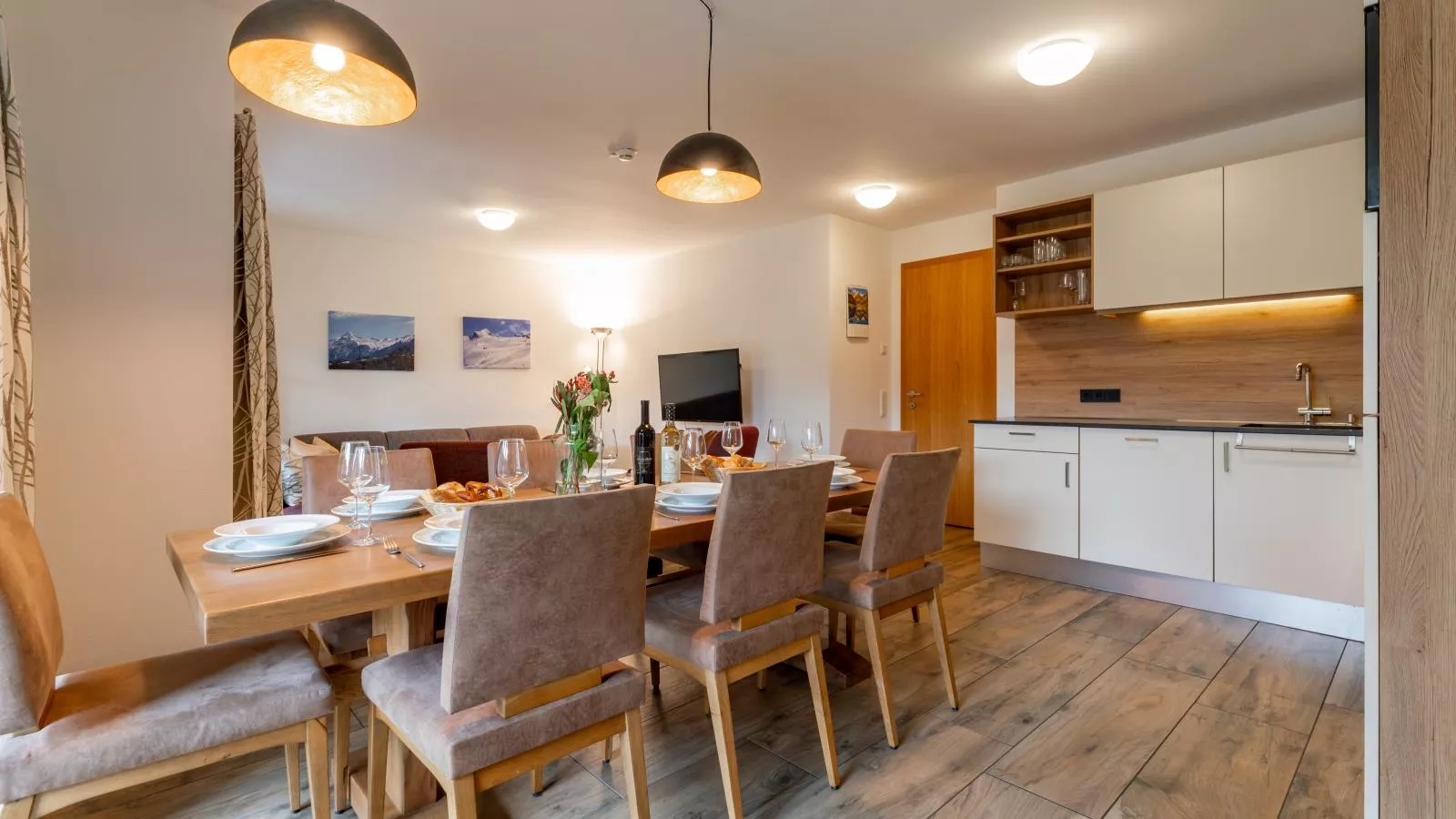 Tauern Suites Mitterwirt TOP 204-Dining room