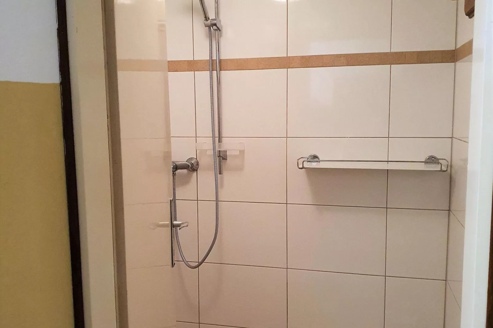 Ferienwohnung Hermann-Bathroom