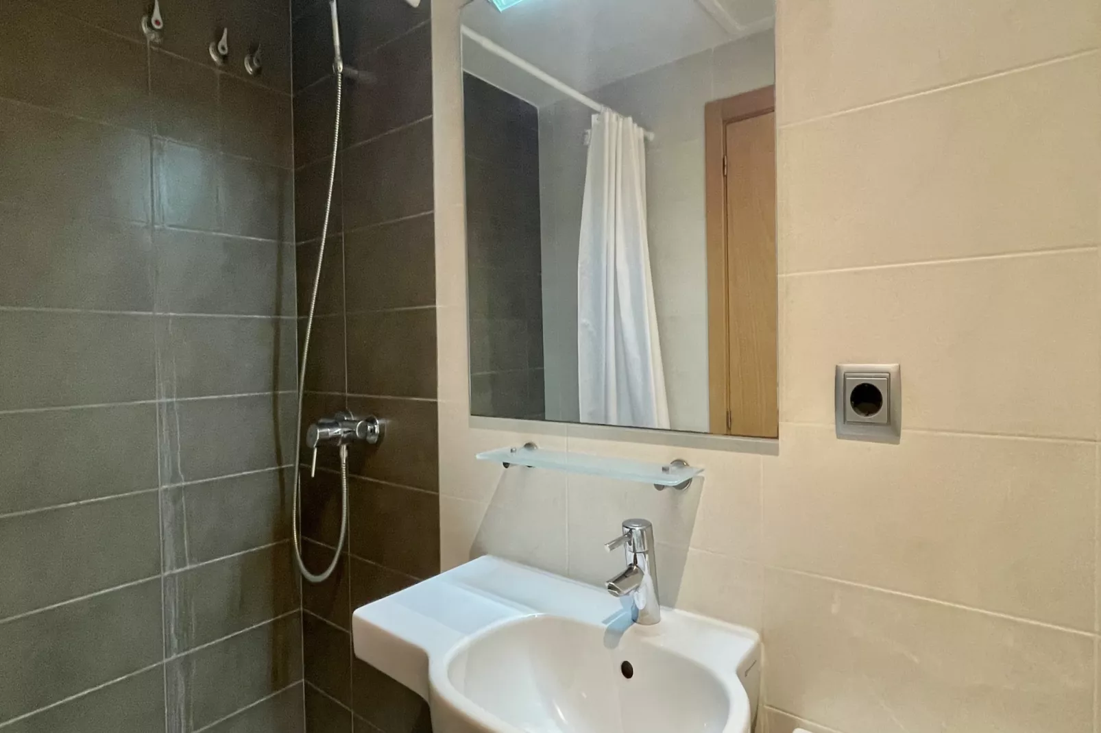 DARSENA B 1-2 - 2102-Bathroom