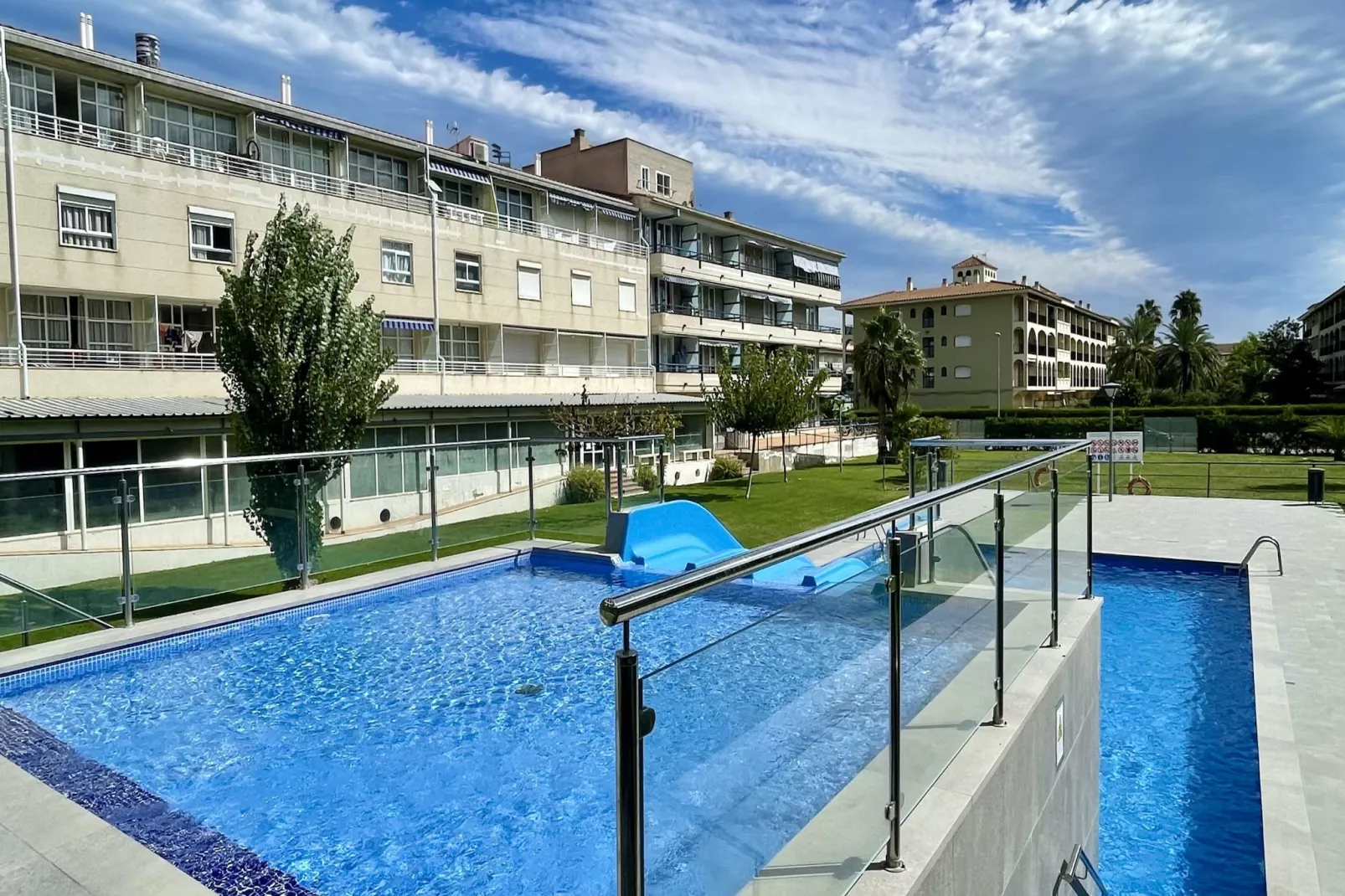 BLAU PARK 126-Exterior summer