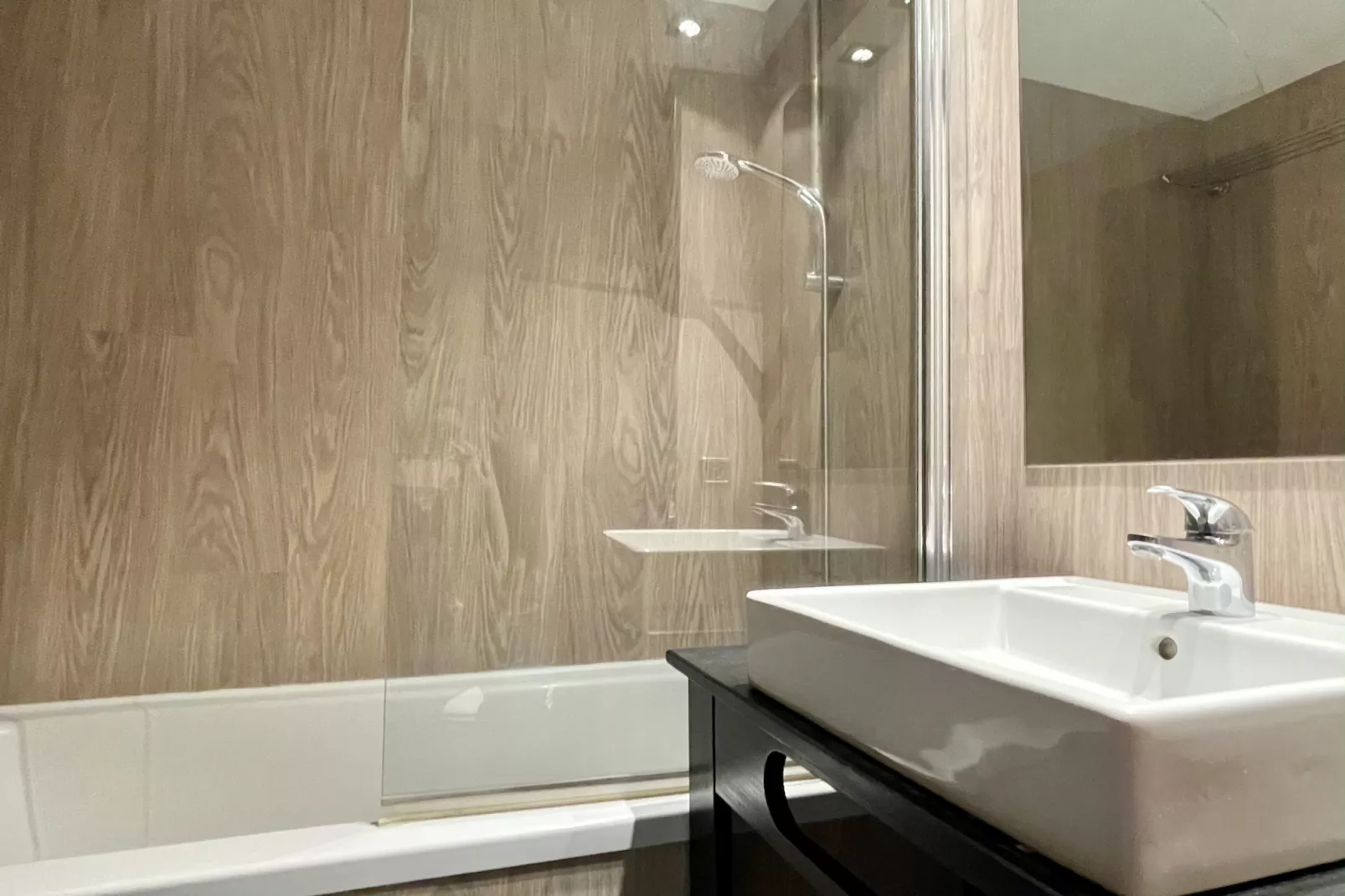 SALLES BEACH 33-Bathroom