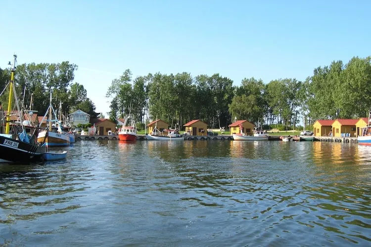 Haus 2 - Steg F - Classic / 4 Personen-Areas summer 1km