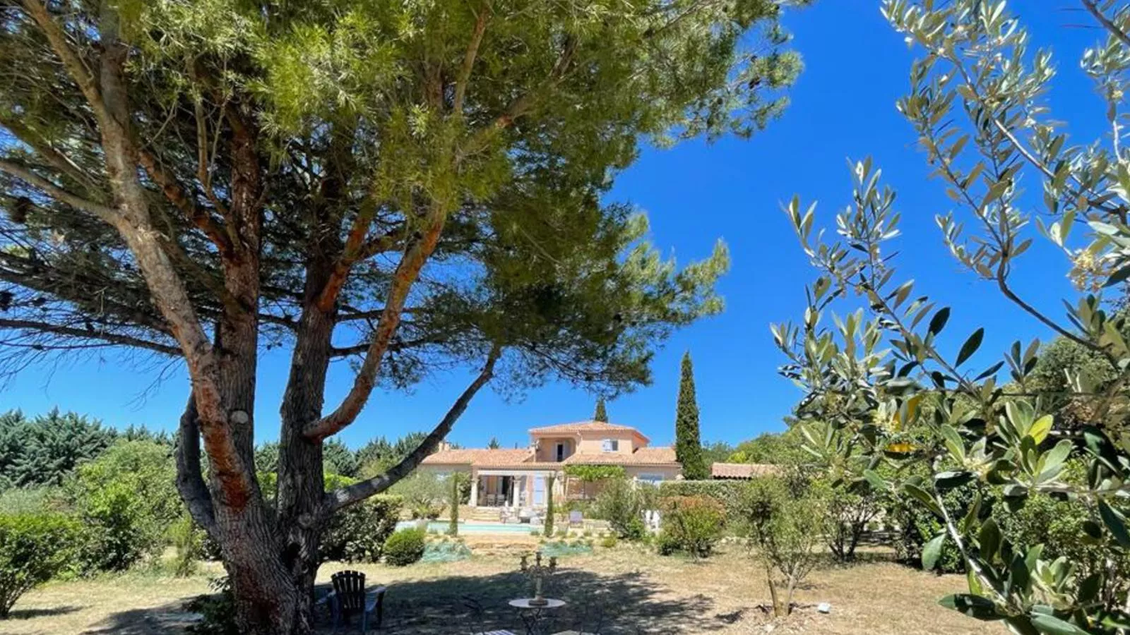 La Roque-Exterior summer