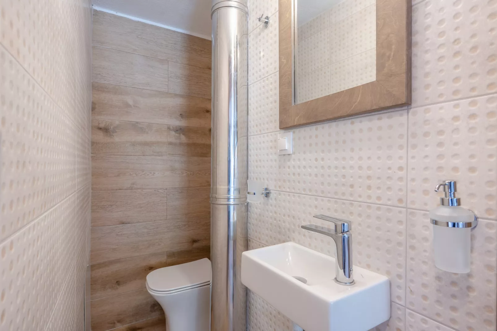 Nomas Home Skaloti-Bathroom