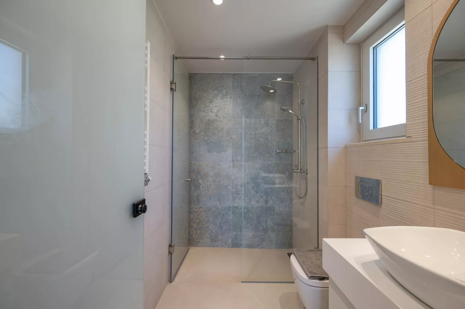 Corallia villa 3-Bathroom