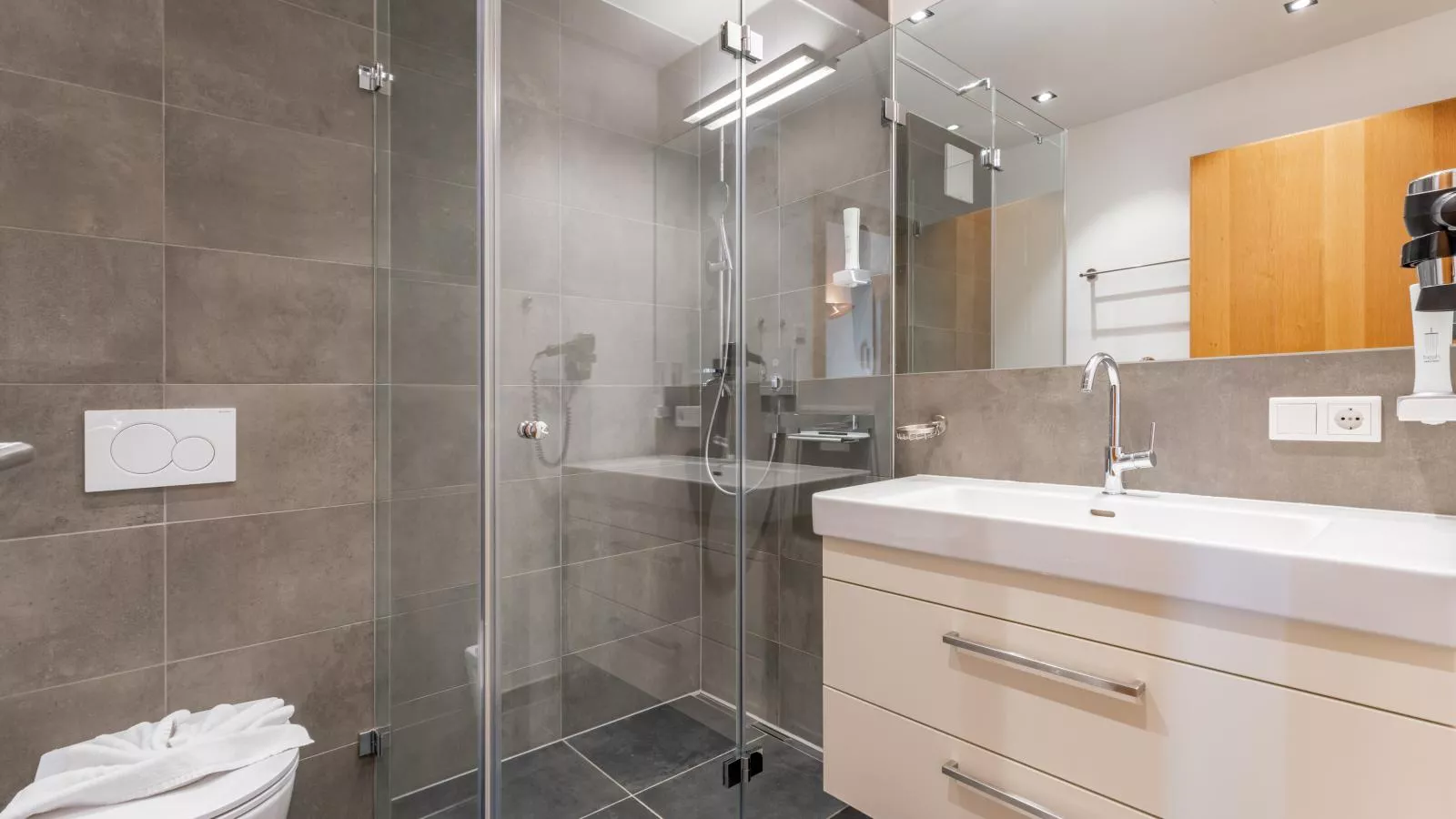 Tauern Suites Mitterwirt TOP 222-Bathroom
