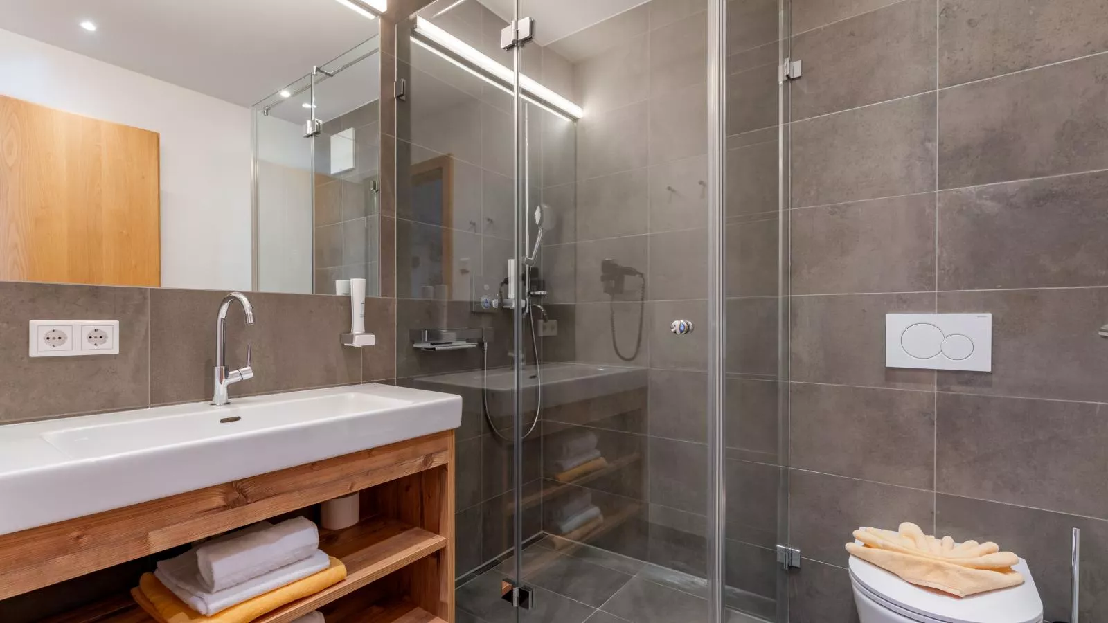 Tauernsuites Mitterwirt TOP 322-Badezimmer
