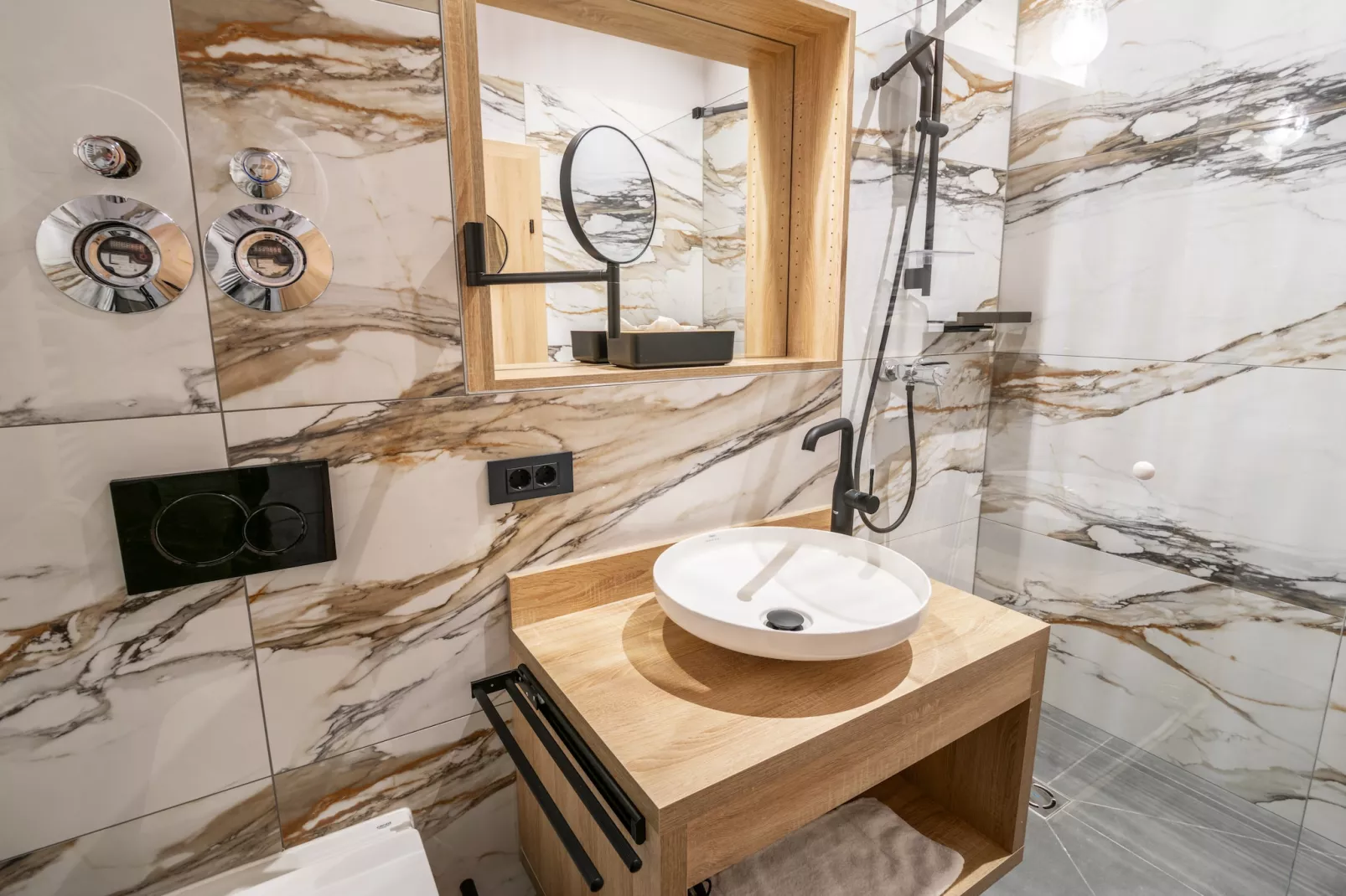 Alpenstyle Resort Fieberbrunn FB3PD-Badezimmer