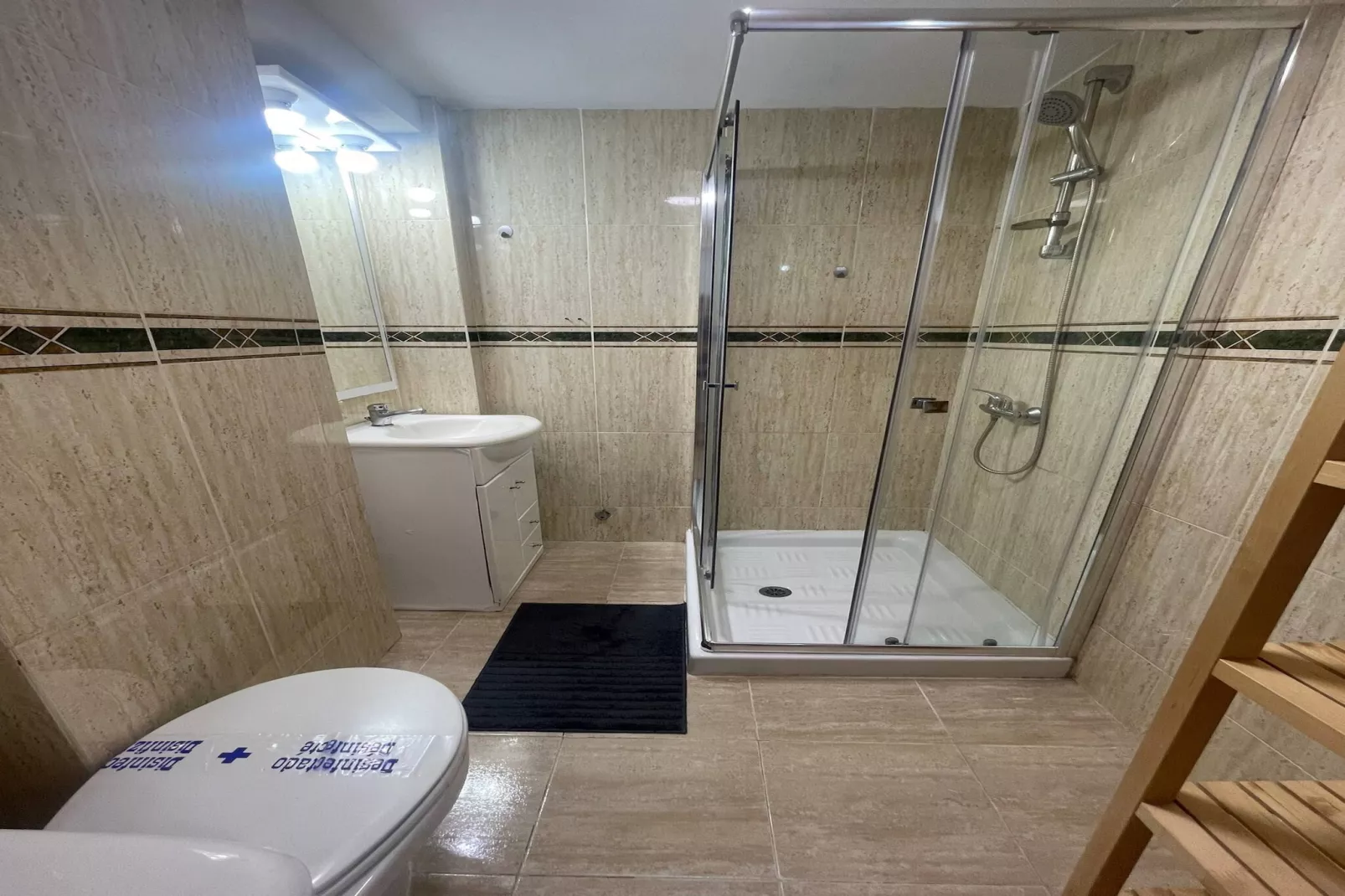 Tina de SteraM FLATS Torremolinos-Badezimmer