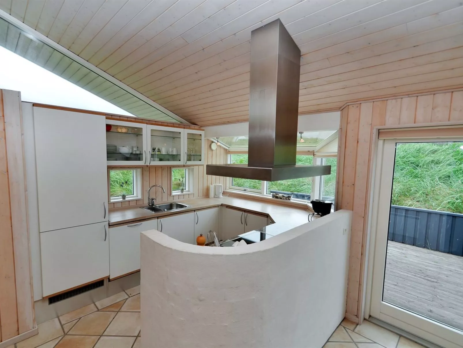 "Hadar" - 100m from the sea-Inside
