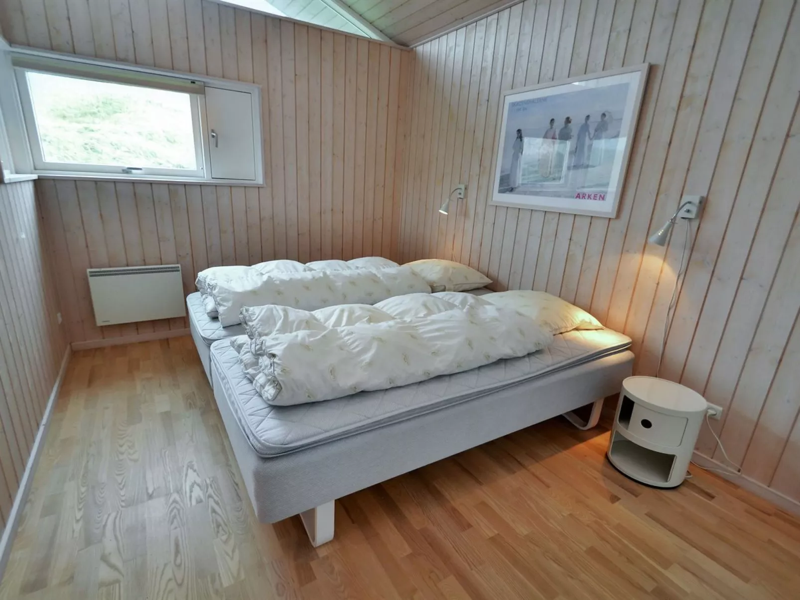 "Hadar" - 100m from the sea-Inside