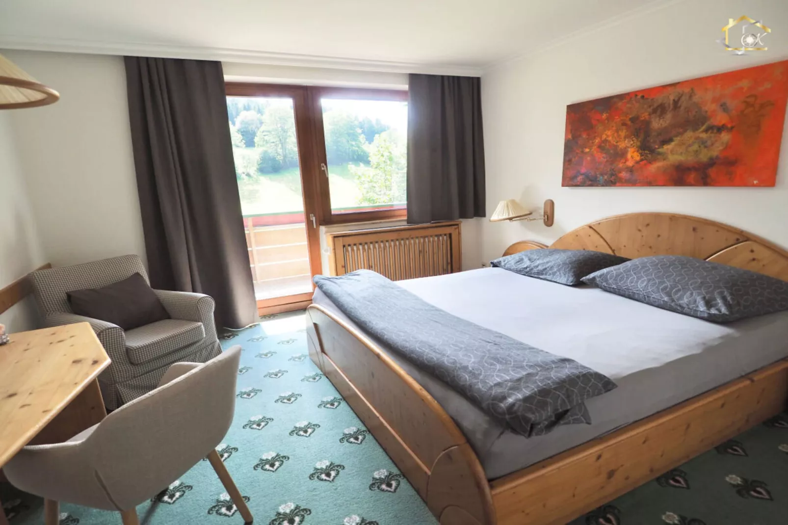 526877-Bedroom