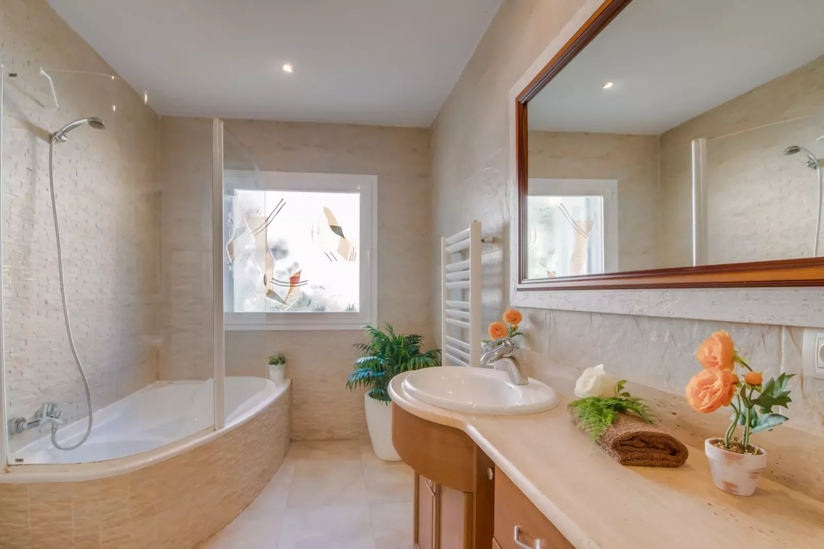 Adelfa-Bathroom