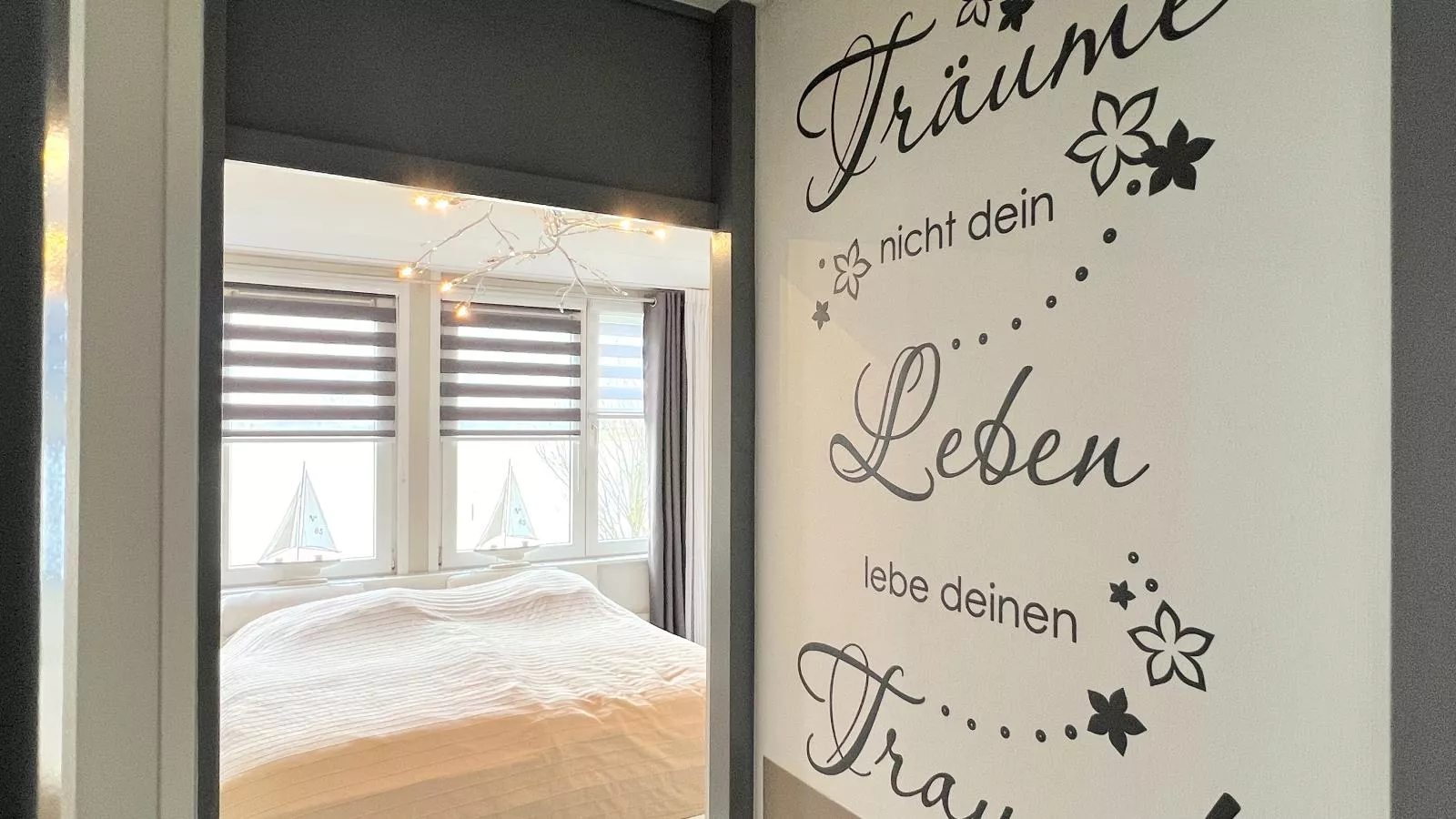 Maaszicht-Bedroom