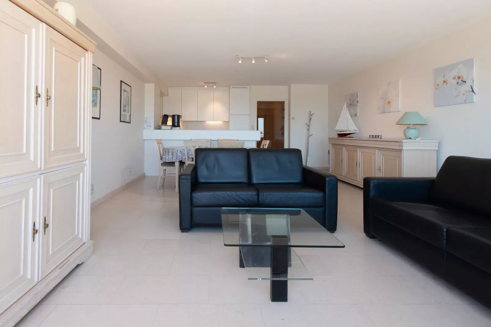 MESANGES 0802/ 8A-Wohnzimmer