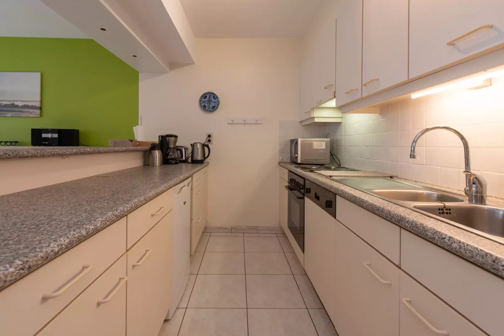 METROP02 0202/ 2A-Kitchen