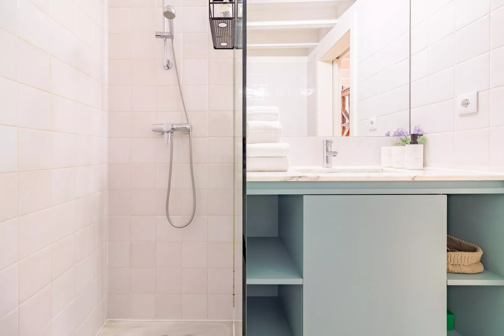 YOUROPO - City Center 5-Badezimmer