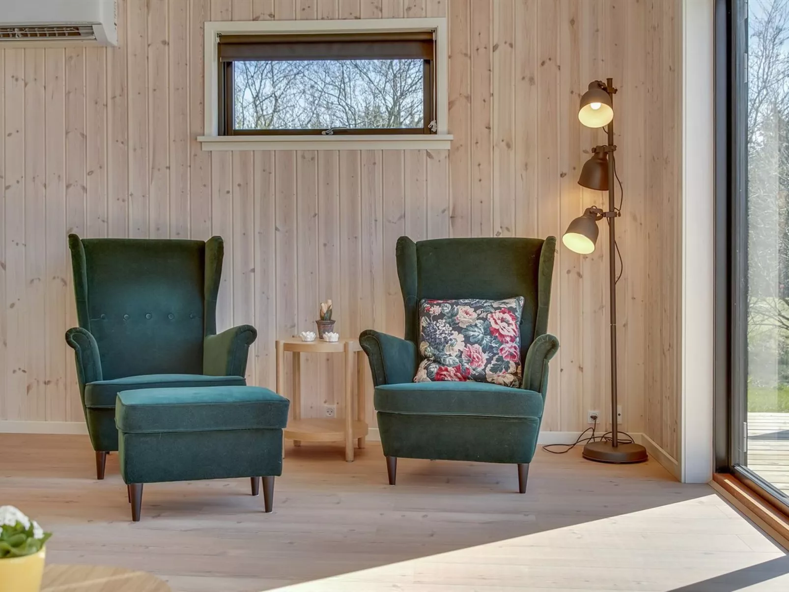 "Bentine" - 1.6km from the sea-Inside