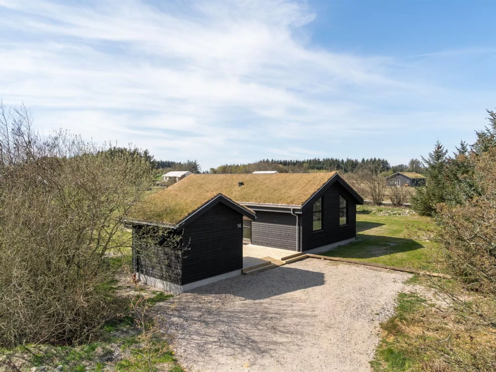 "Bentine" - 1.6km from the sea-Outside