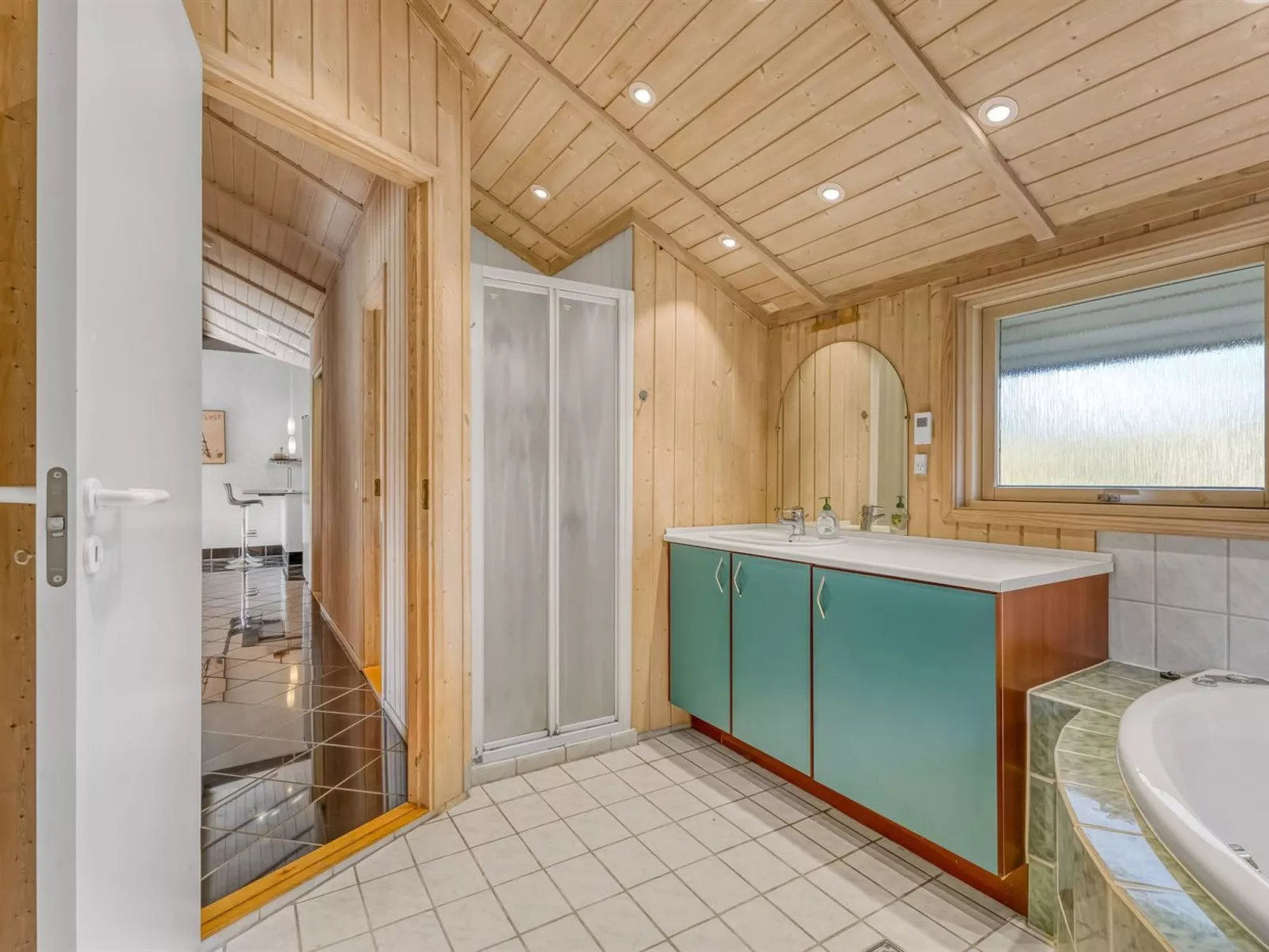 "Selvi" - 500m from the sea-Drinnen