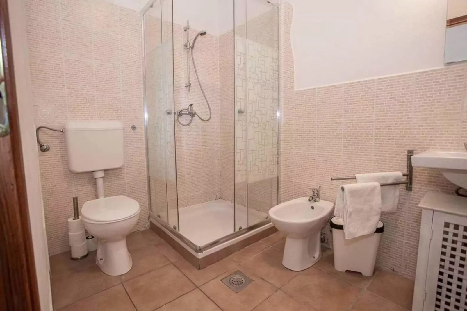 Casa Deborah with Private Pool-Bathroom