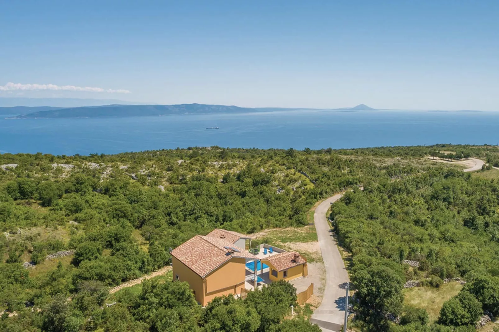 Santa Lucia - Villa with Private Pool & Sea View-Gebiete Sommer 5 km