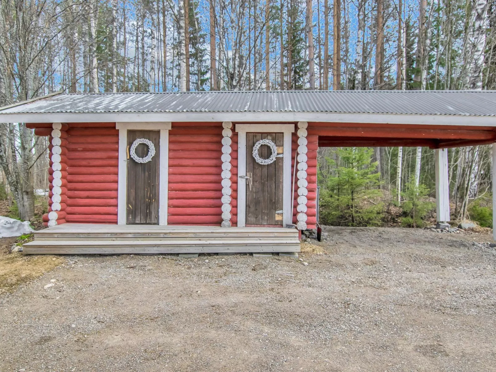 Ruokovirran mökki-Dedans