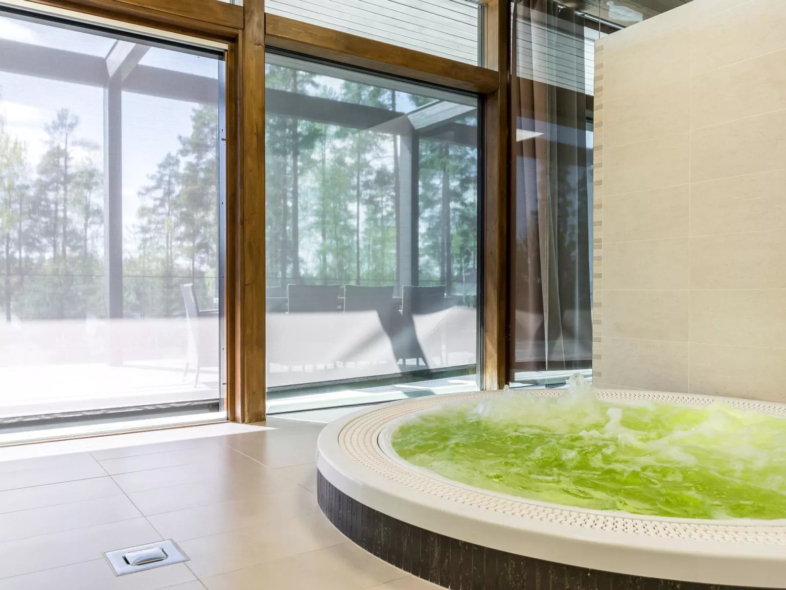 Naava kaarna spa-Dedans