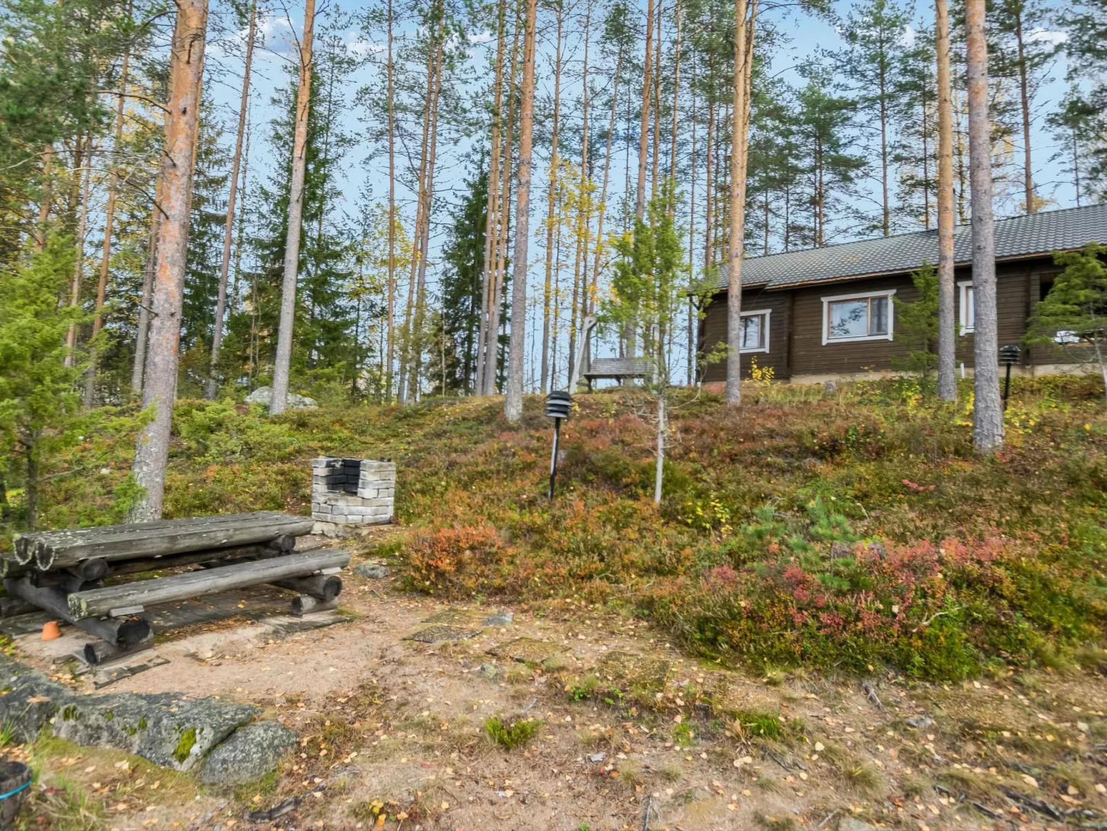 Mäntykumpu-Outside