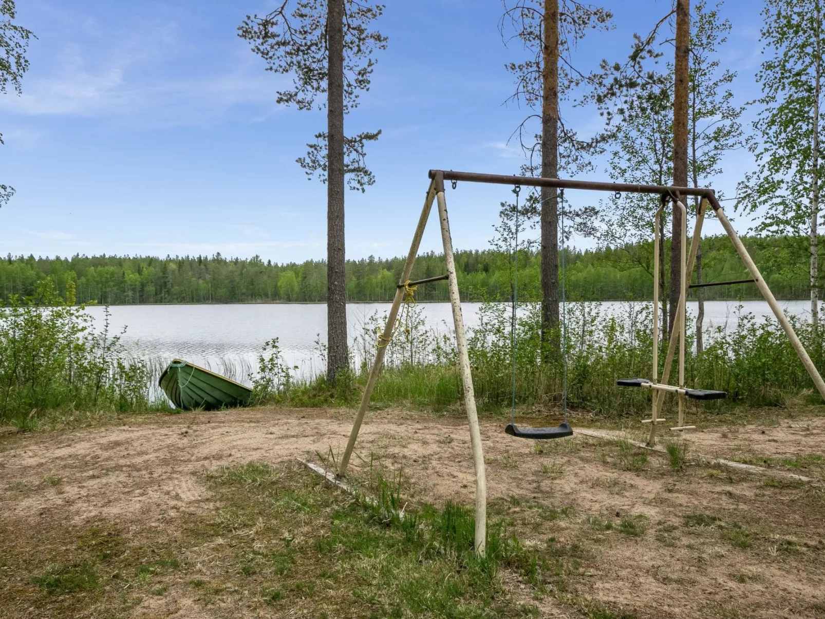 Aurinkoniemi-Outside