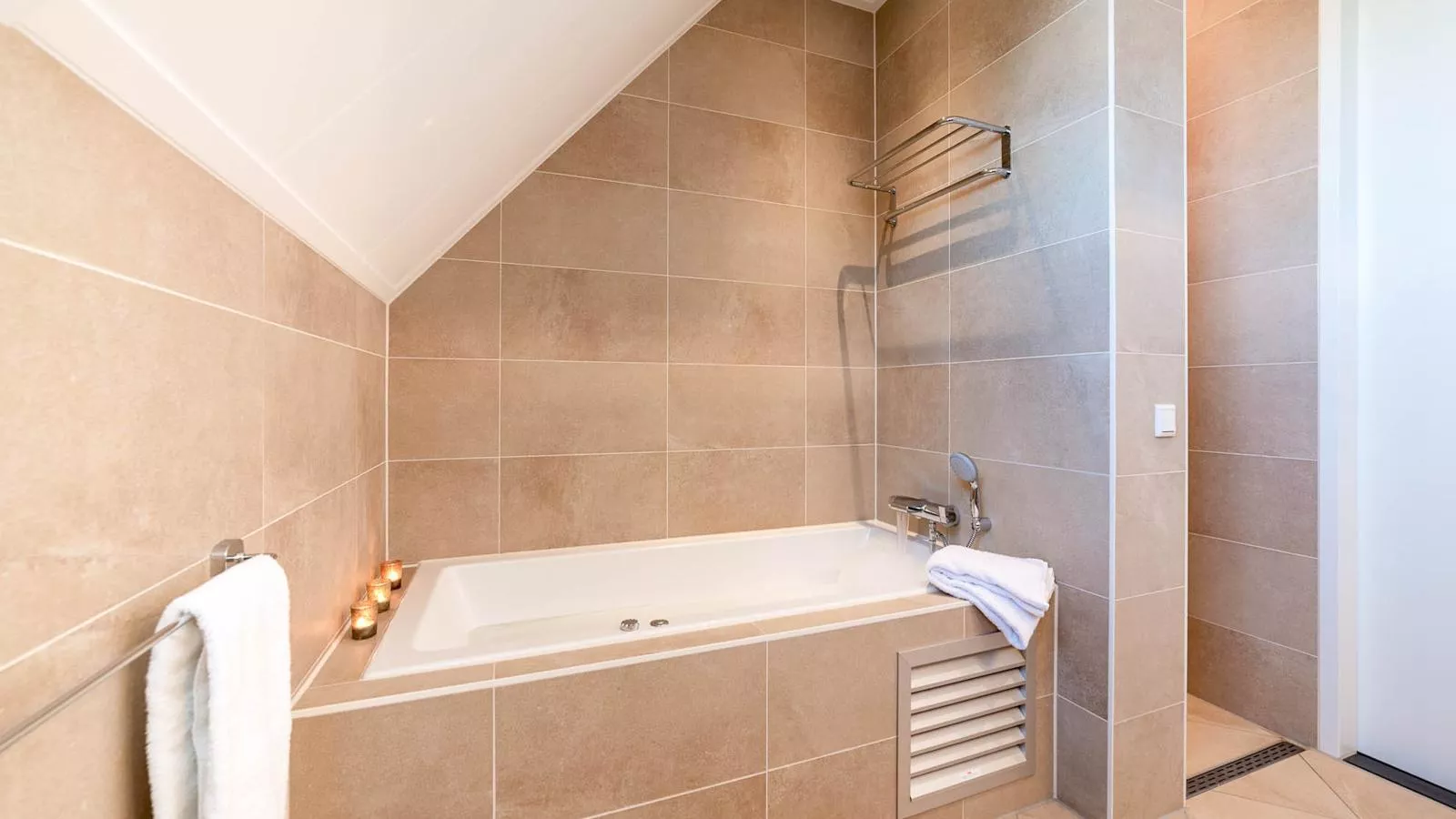 Coast Comfort-Badezimmer