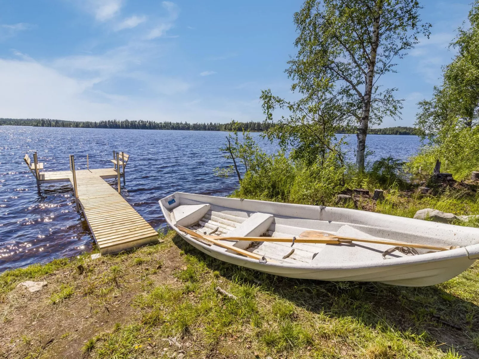 Ruka-kitkan käki-Outside
