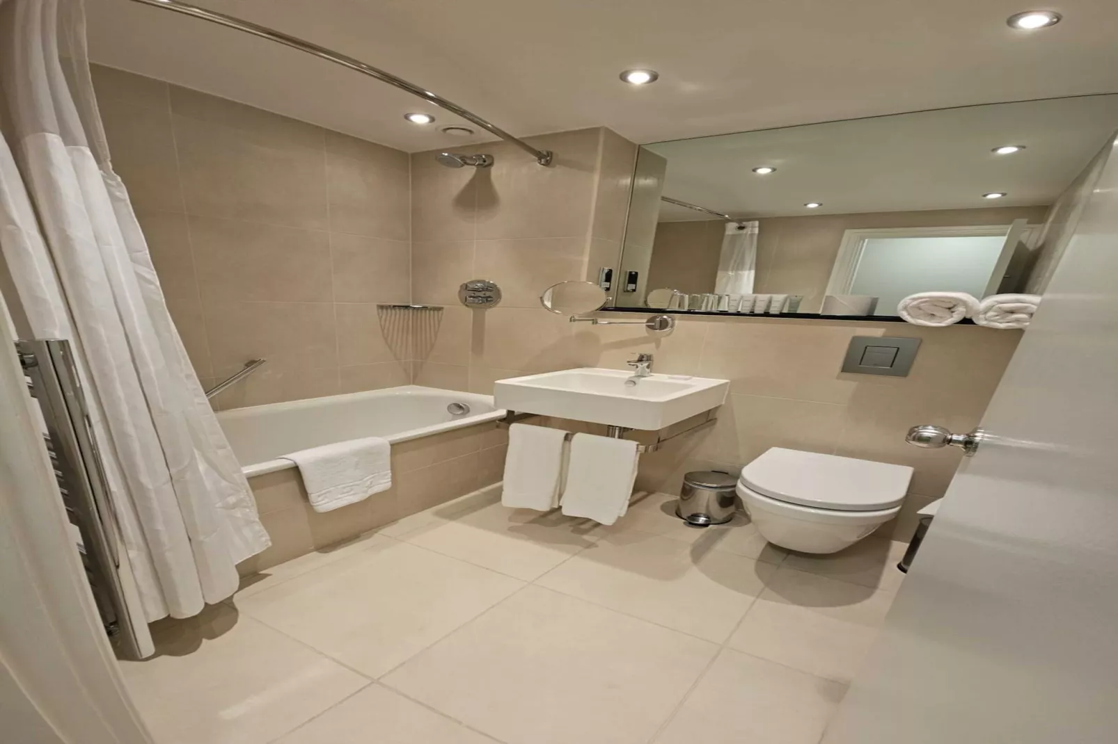 Palms Sta Double-Bedroom