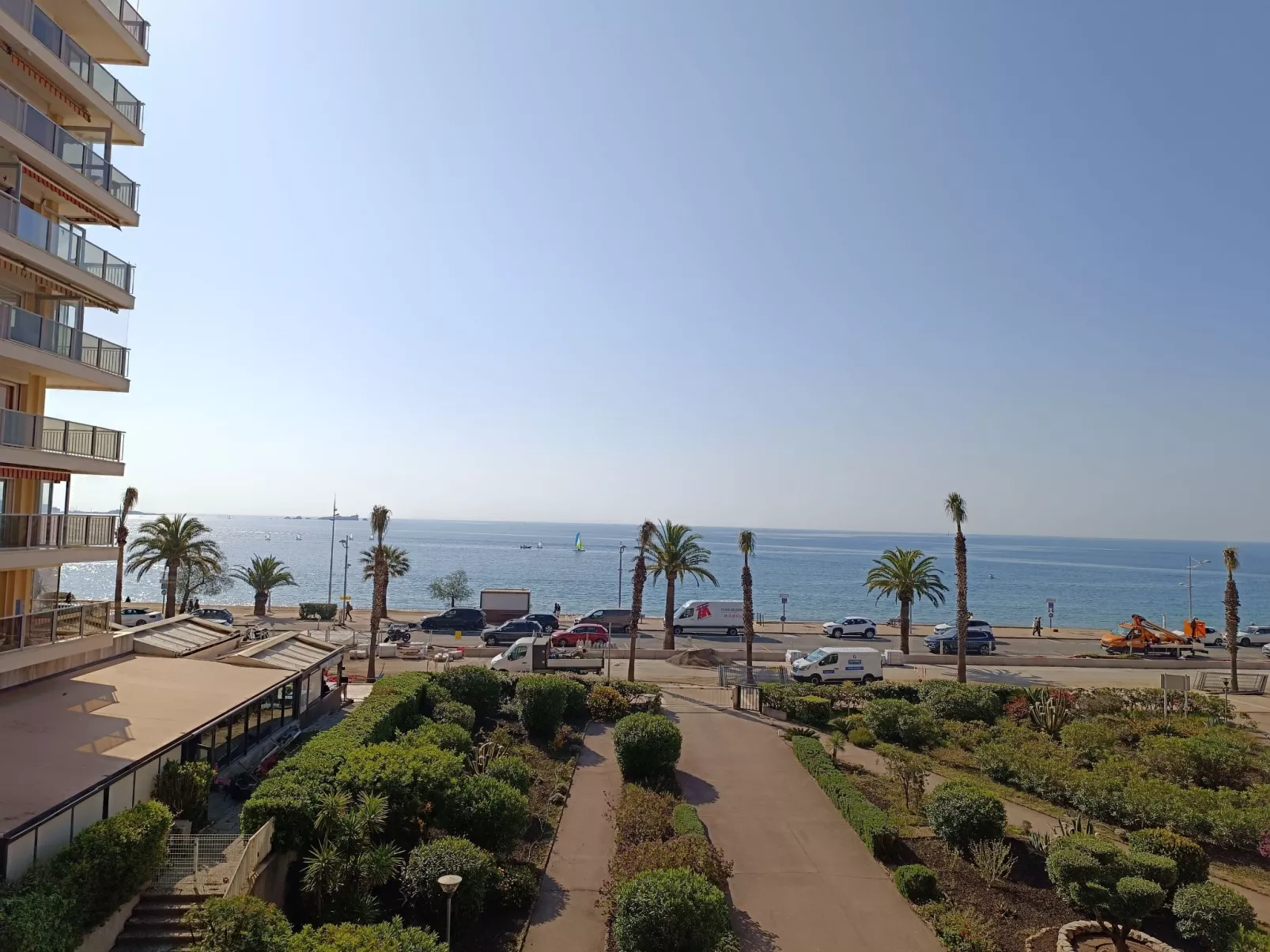 Le Méditerranée-Dehors