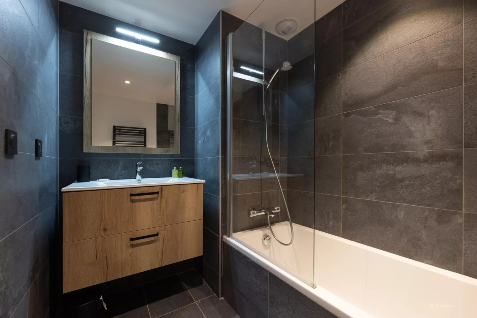 SERRE CHEVALIER Le Cristal Lodge-A36P-Bathroom