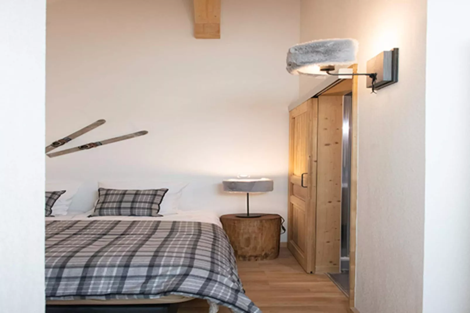 VAUJANY Edelweiss-A48P-Bedroom
