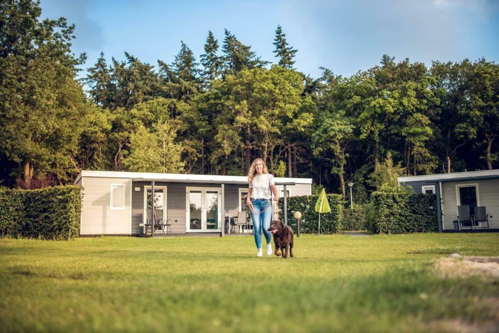 Forest Edge Chalet | 2 - 6 people-Gardens summer