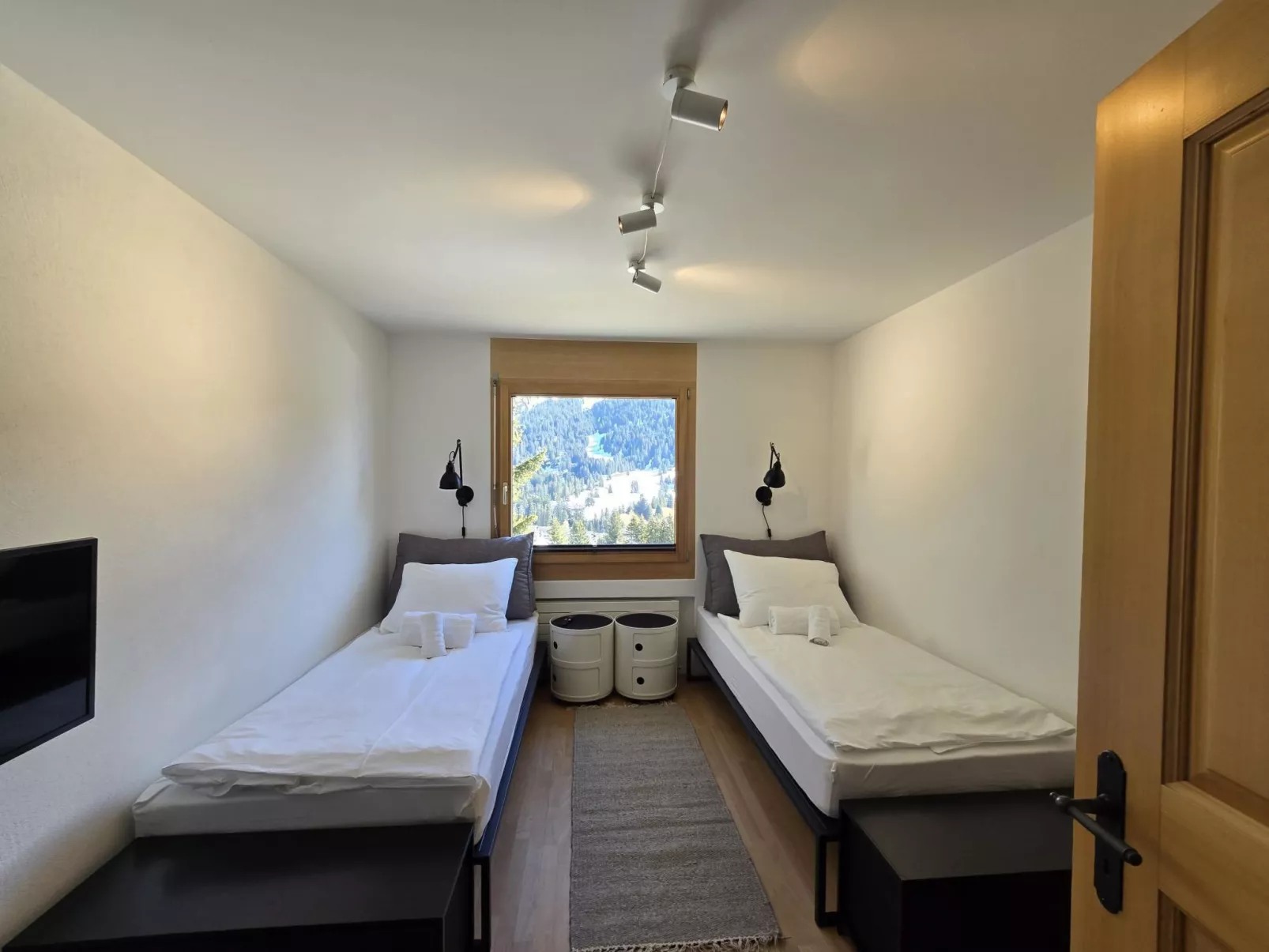 Ferienwohnung Sur Lai-Inside