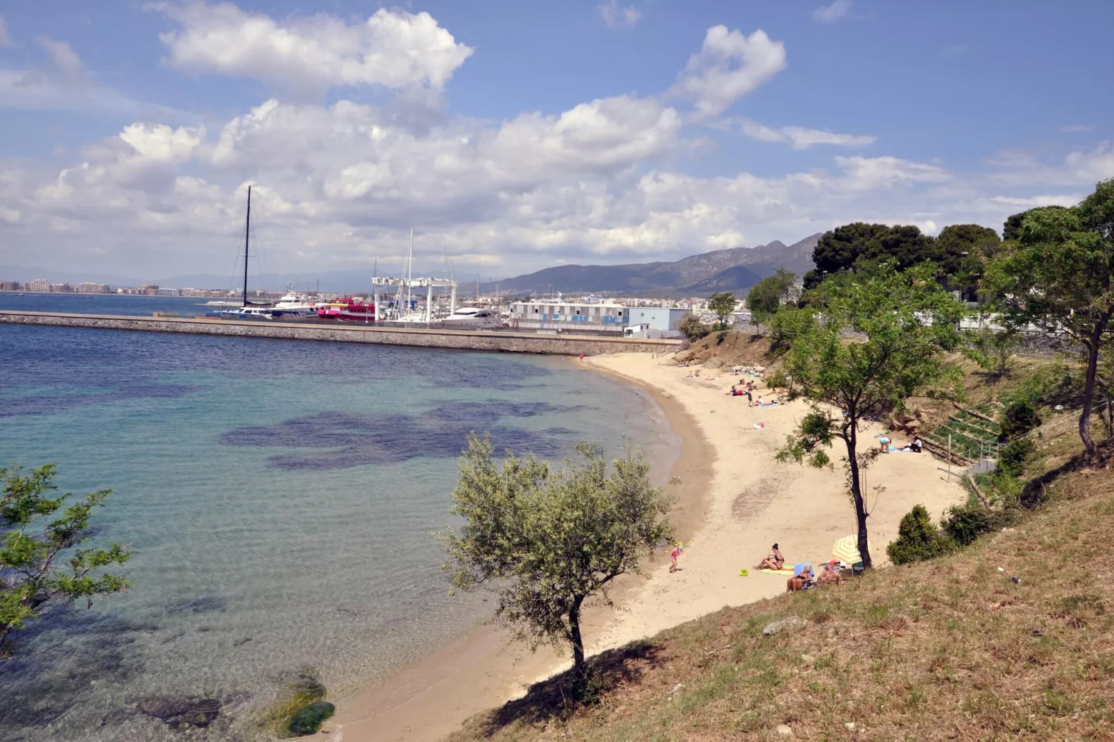 1174 BARRI PESCADORS 50m Playa-Areas summer 1km