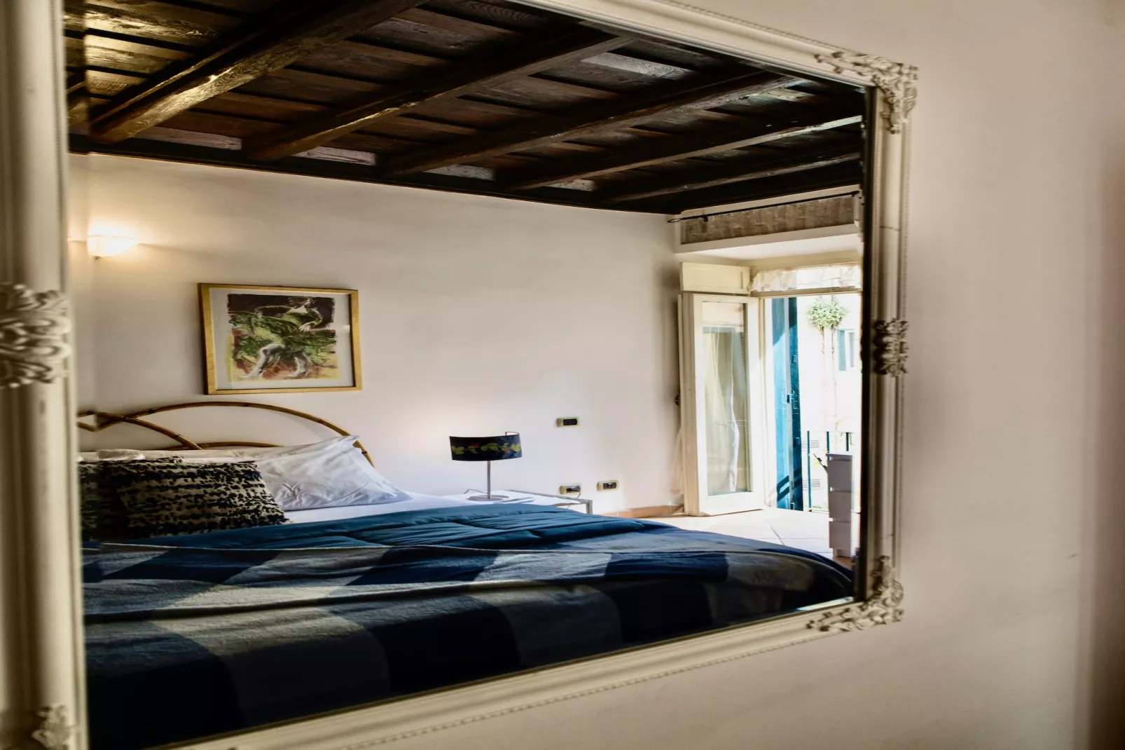 Trevi Fountain Apartment-Bedroom