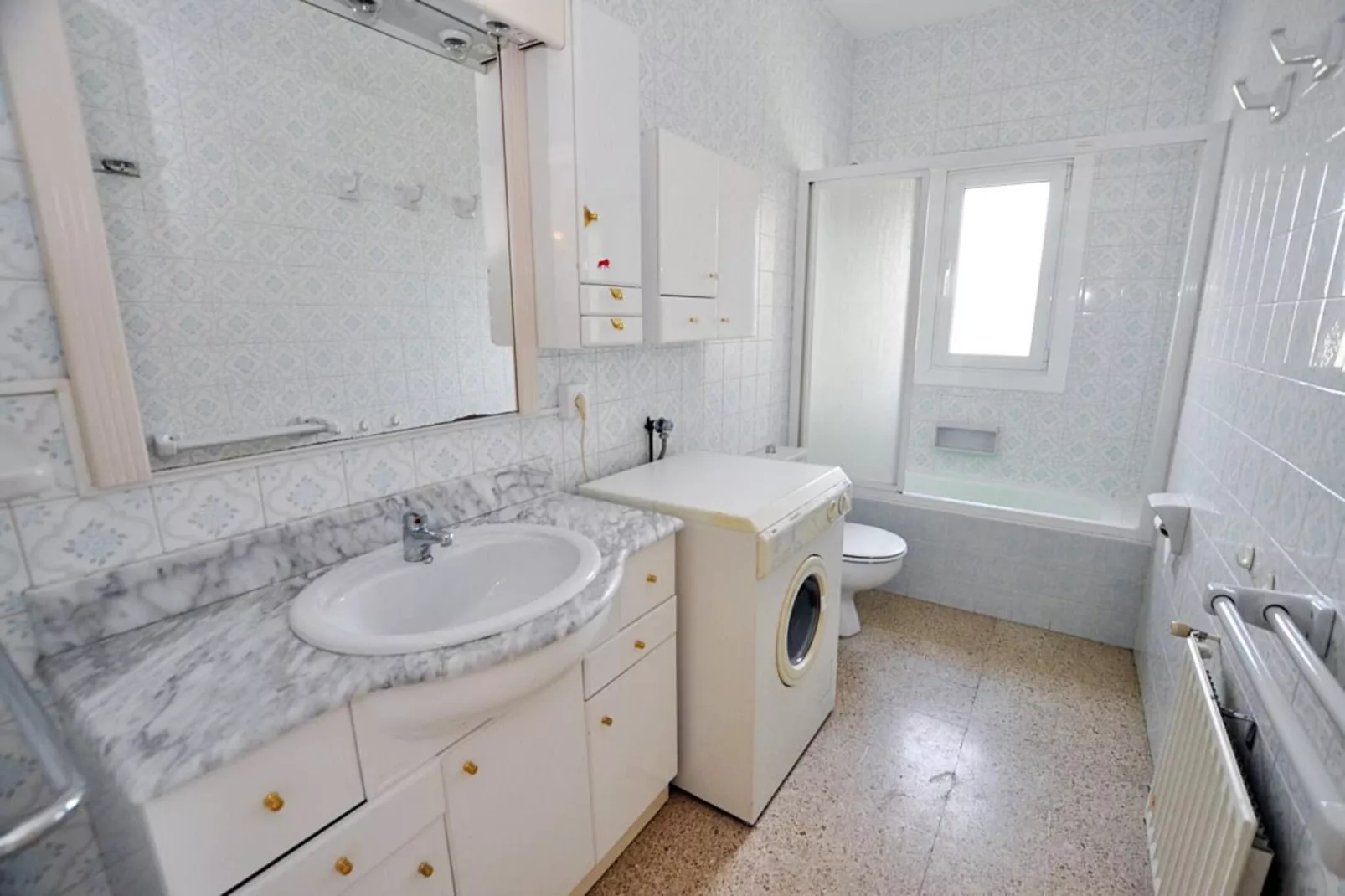 1141 MAS OLIVA con Piscina-Bathroom