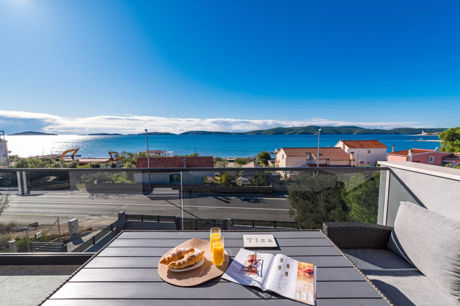 Luxury Apartment Tisa - three bedroom apartment-Balcon-terrasse
