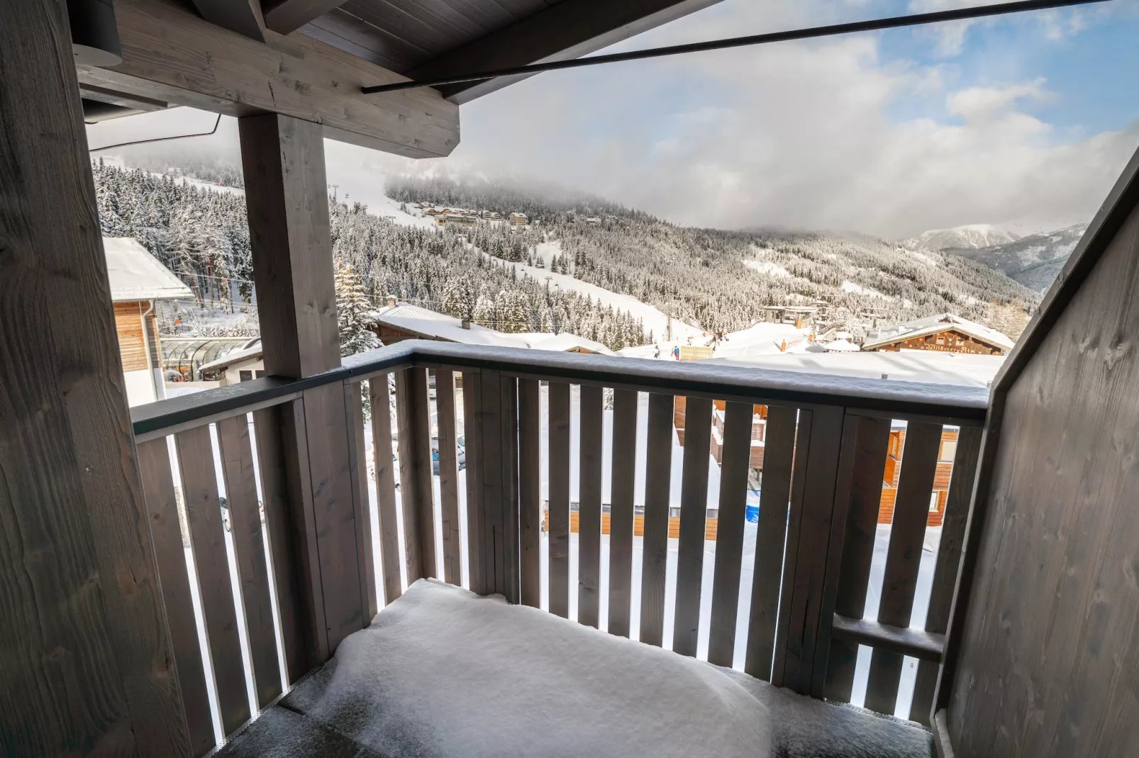 Penthouse Three-bedroom Apartment – KA3P-View winter