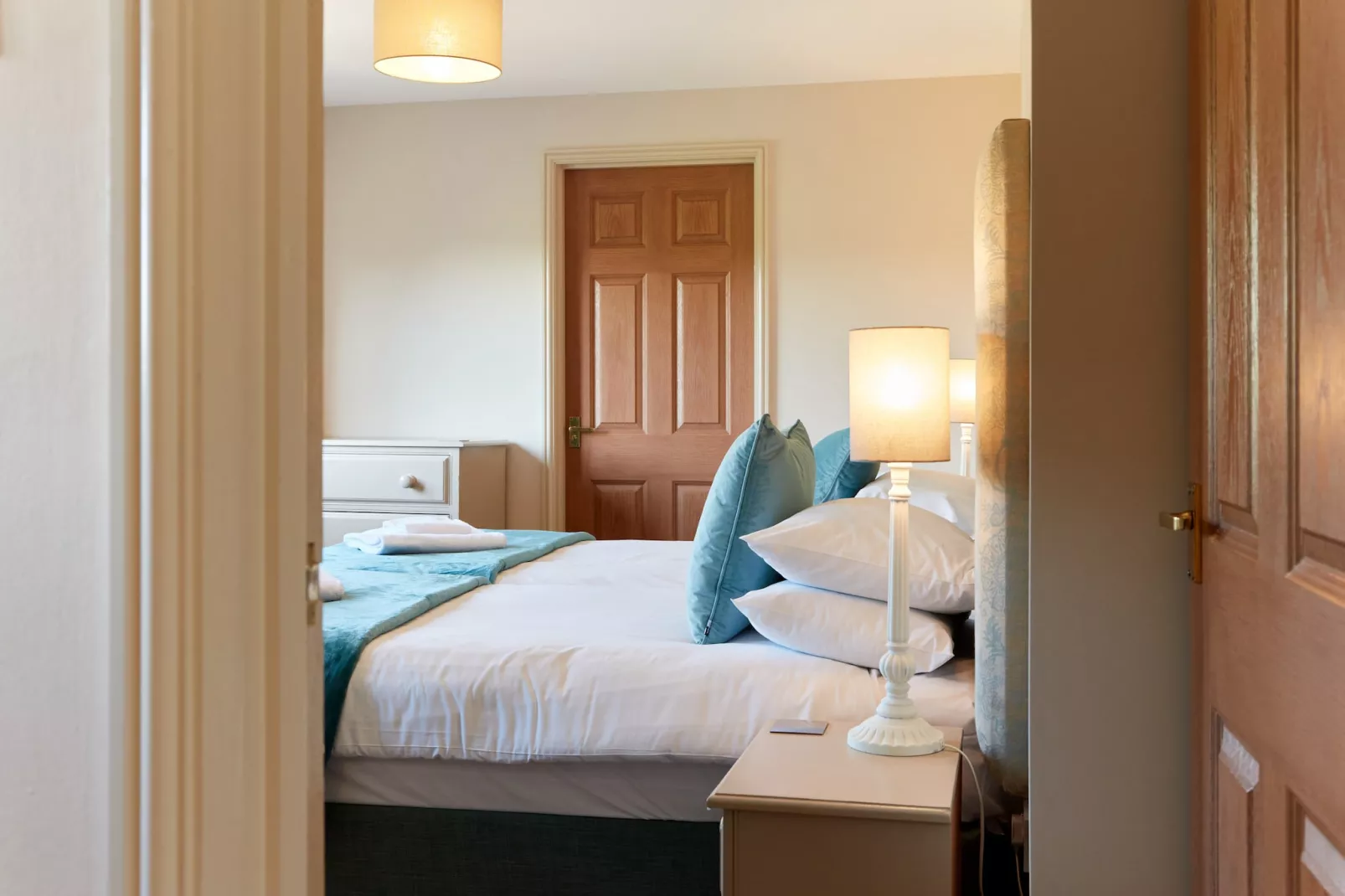 Meadow View-Bedroom