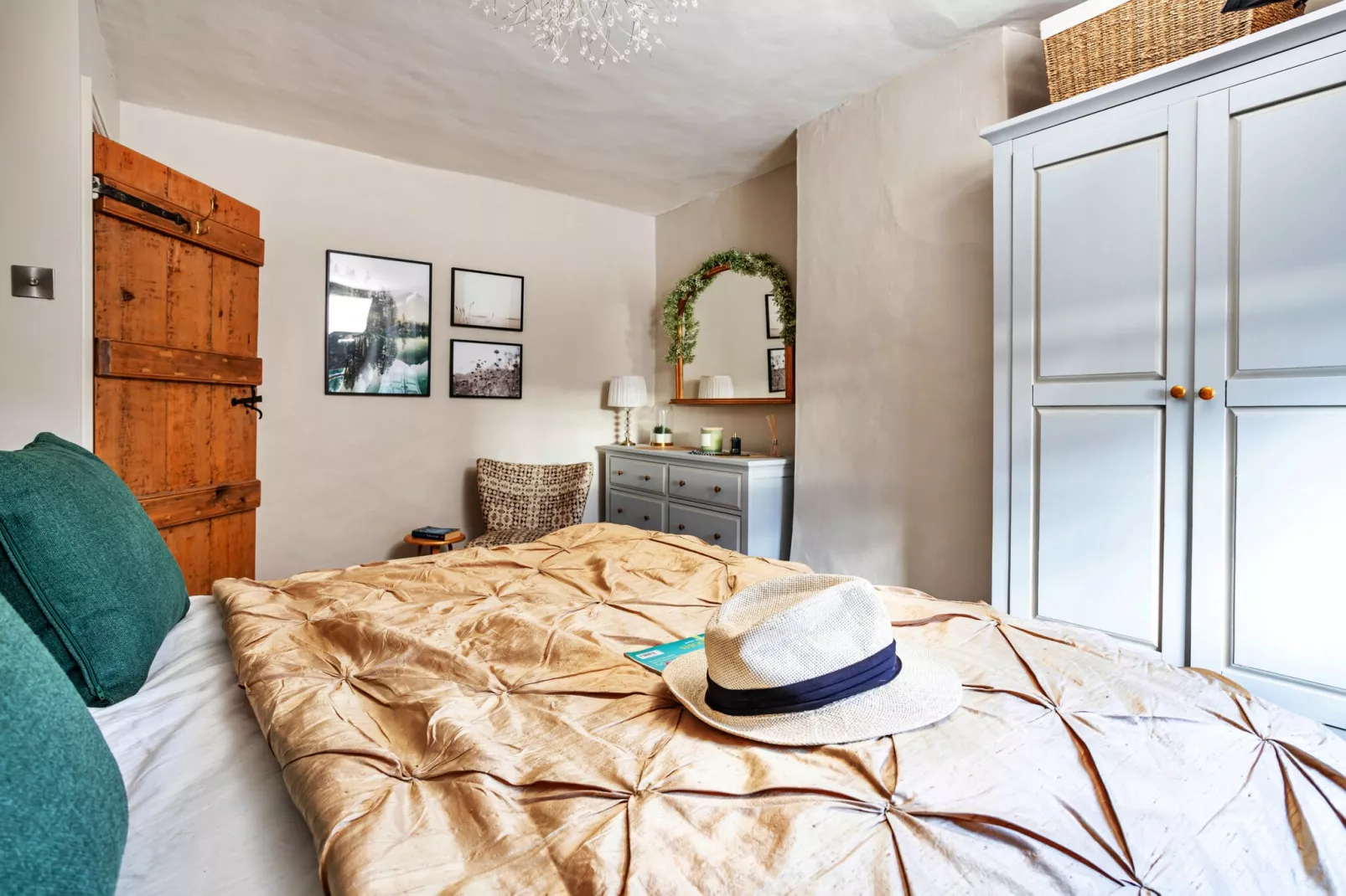 Ivy Cottage-Bedroom