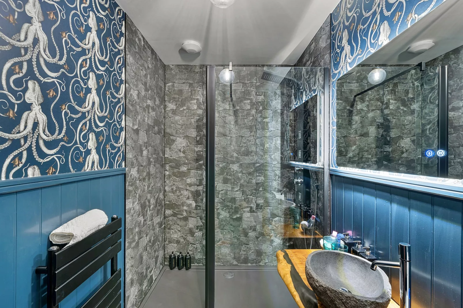 Towan House-Bathroom