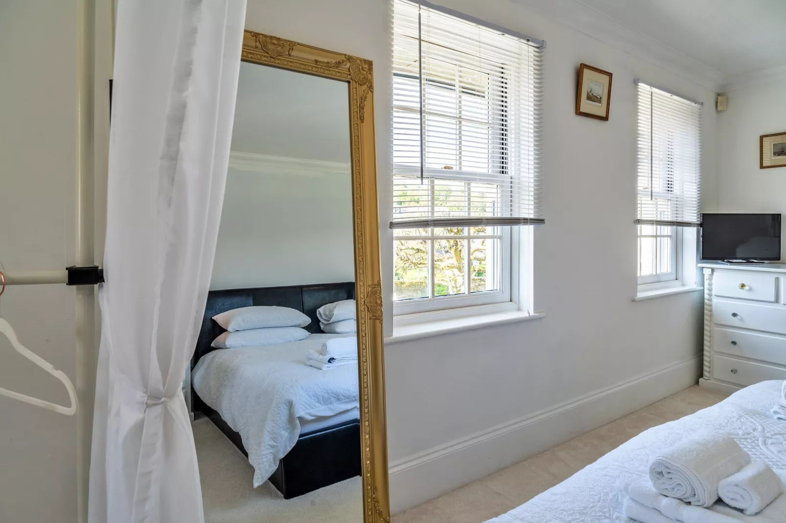 Nicely Tucked Away Cottage-Bedroom