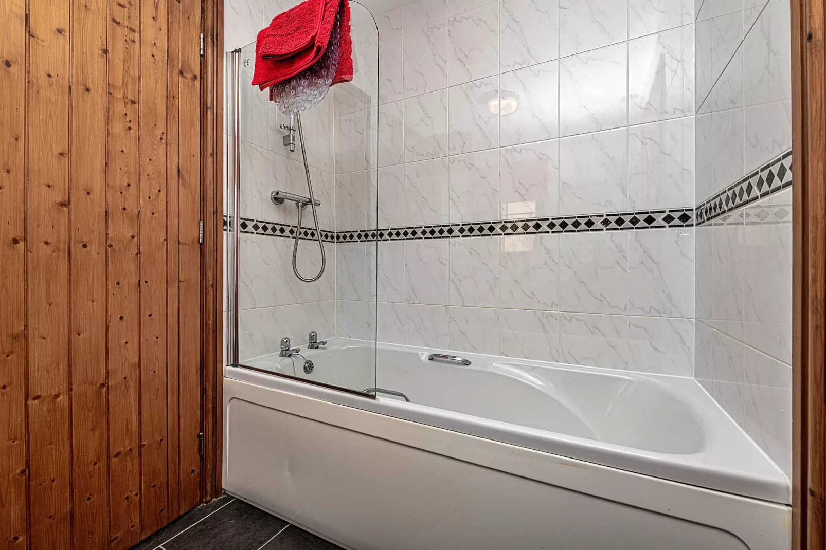 Llechwedd Mawr-Bathroom