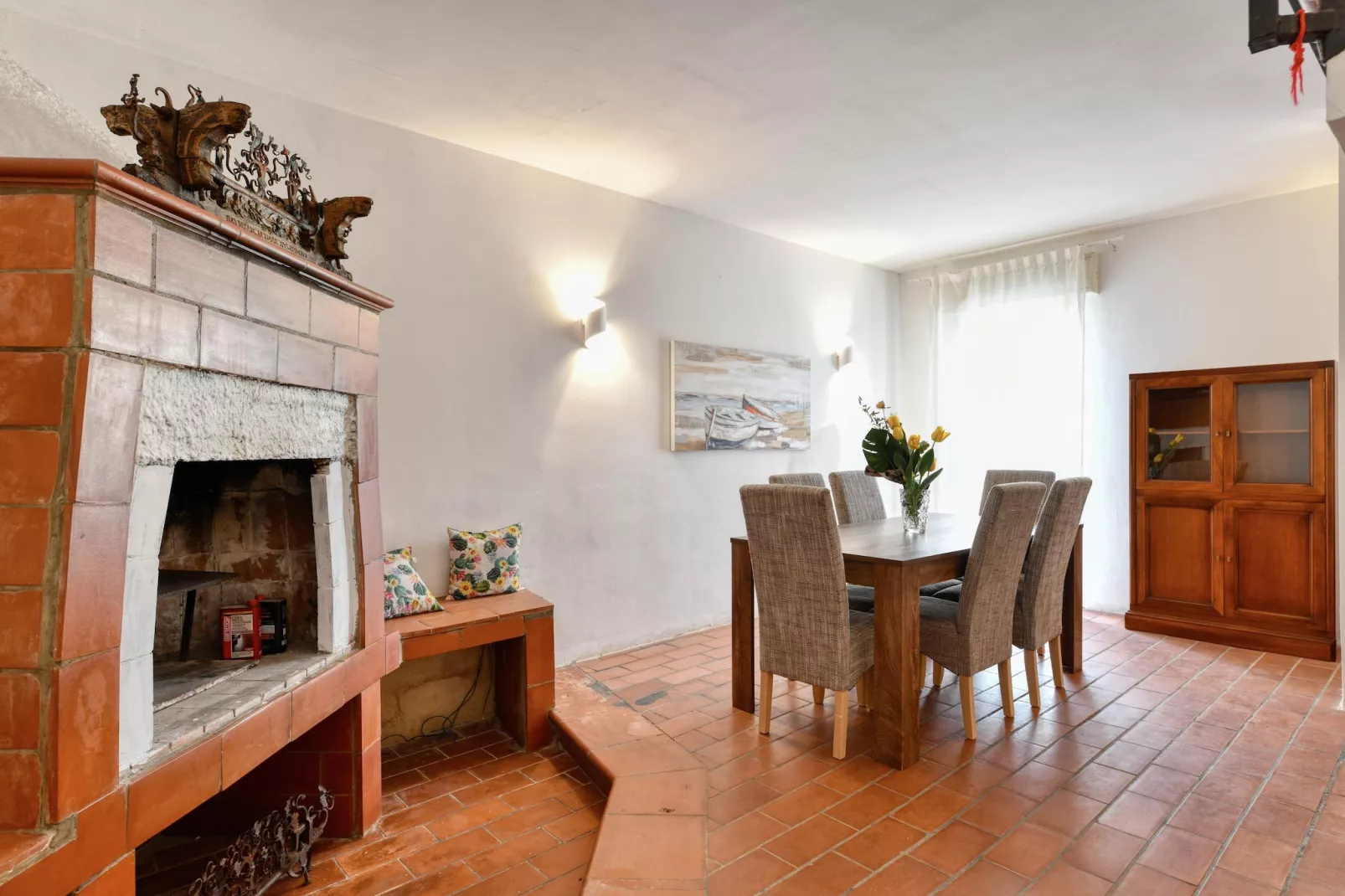 Villa Giugiò mit Privatpool-Dining room